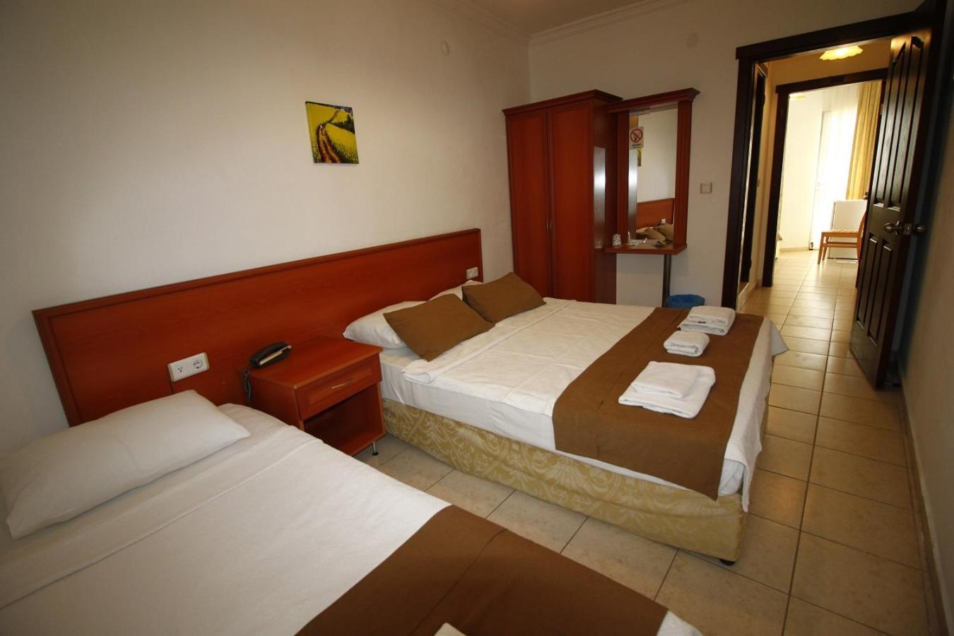 Bonapart Hotel Çeşme Zewnętrze zdjęcie