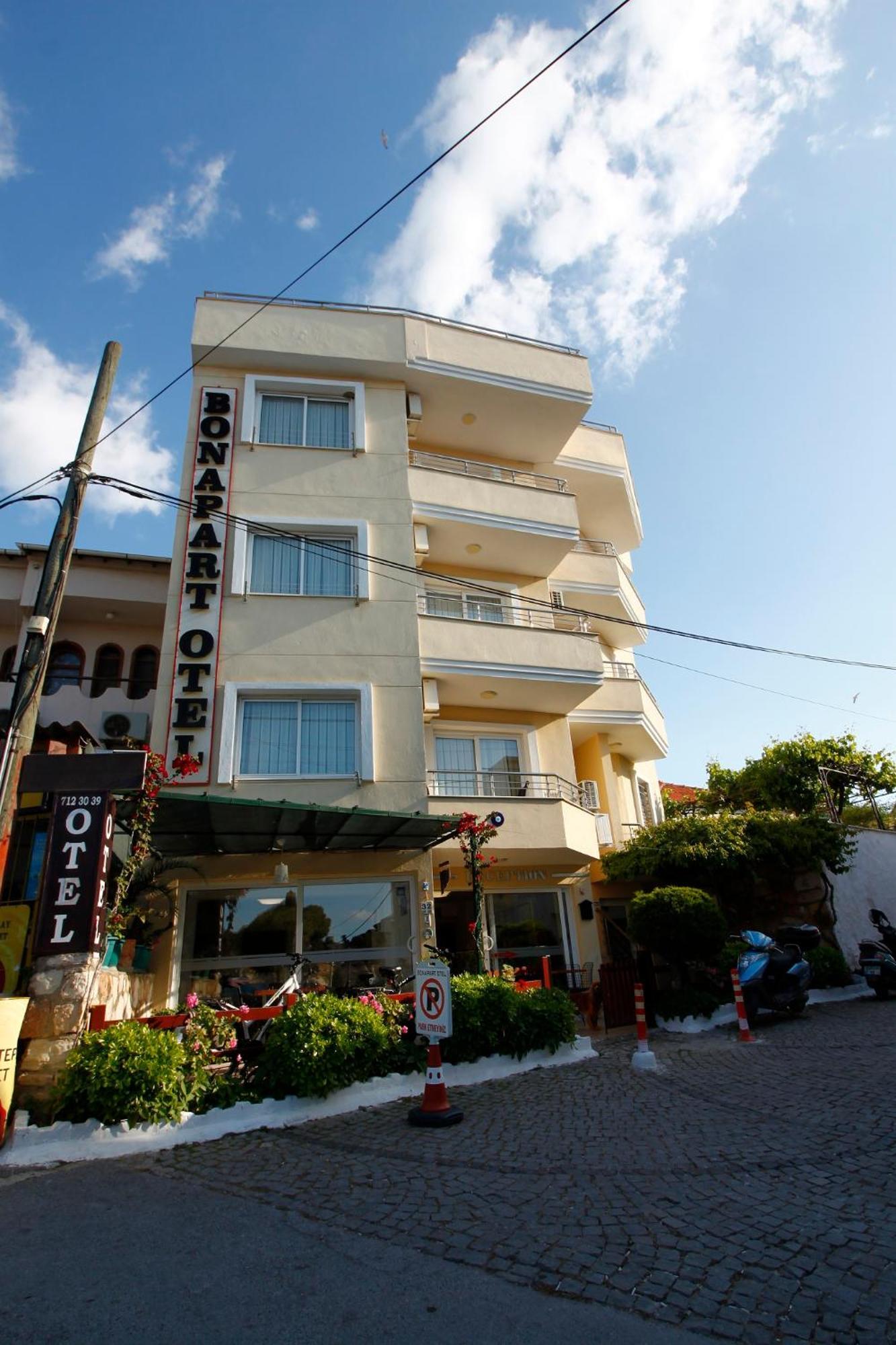 Bonapart Hotel Çeşme Zewnętrze zdjęcie